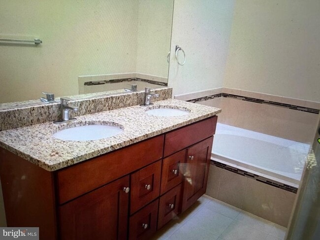 Building Photo - 6236 Walkers Croft Way