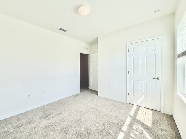 Building Photo - 3422 Cancun Ct