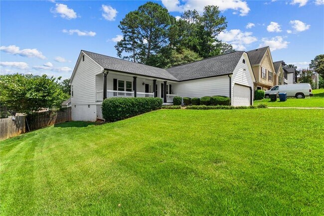 Building Photo - 140 Grayland Creek Dr