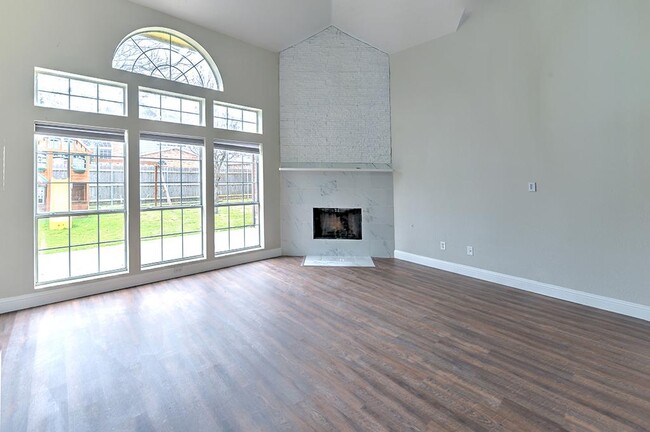 Building Photo - 7723 Buccaneer Cir