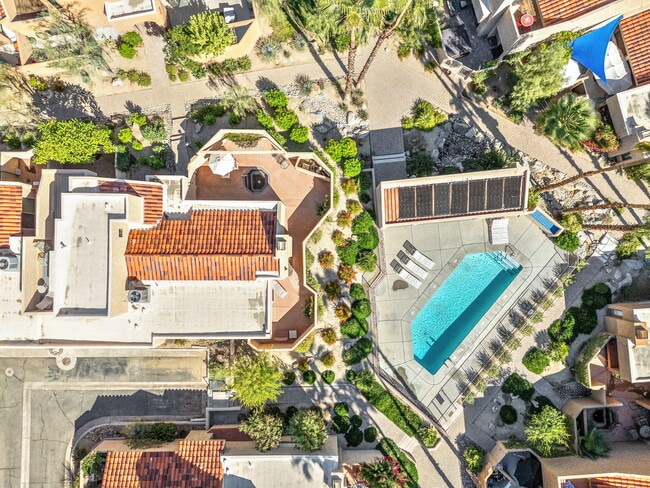 Building Photo - 73416 Irontree Dr