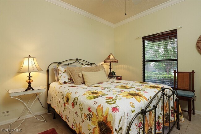 Building Photo - 563 Serendipity Dr