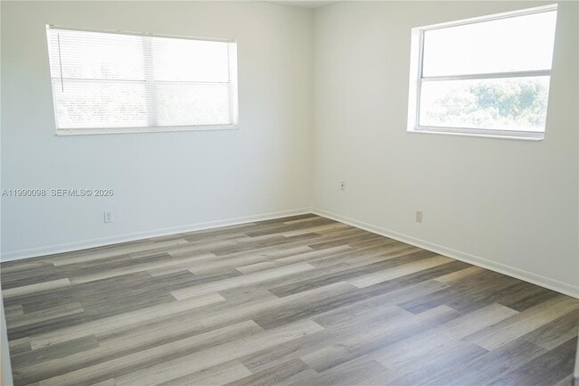 Building Photo - 2008 Jackson St