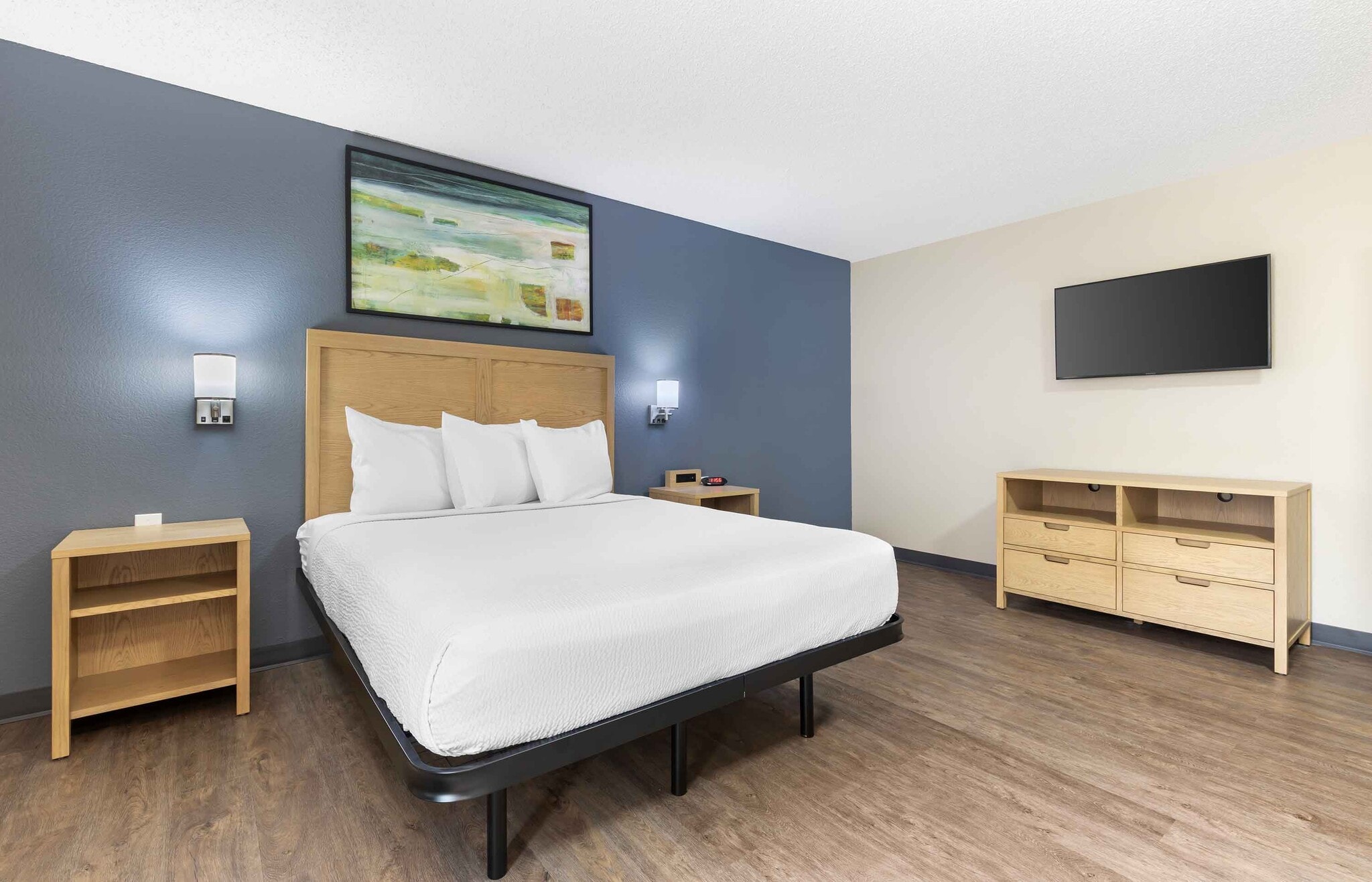 Building Photo - Furnished Studio-Arlington - Six Flags