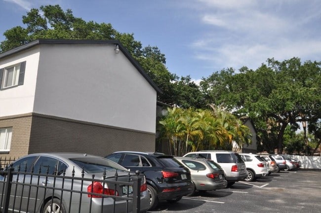 Building Photo - 3914 W Neptune St