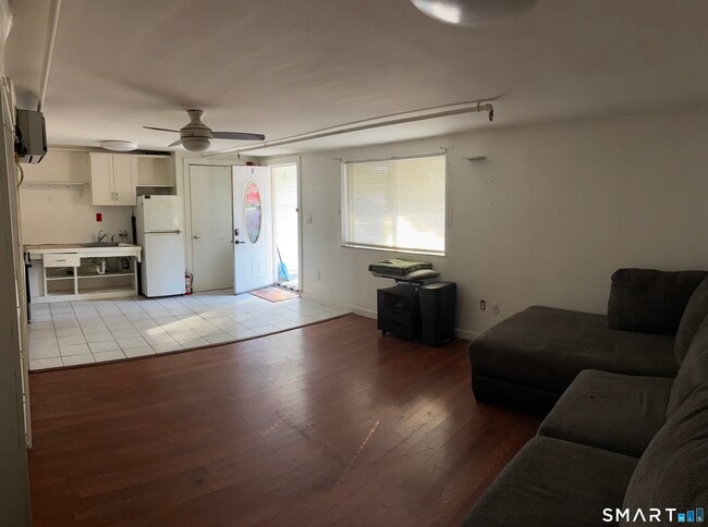 Building Photo - 123 Old Norwich Rd