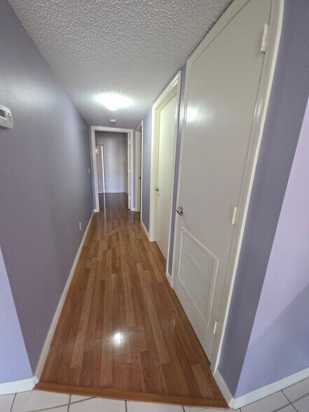 Building Photo - 1601 Big Tree Rd