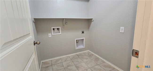 Building Photo - 1024 Sandwell Ct