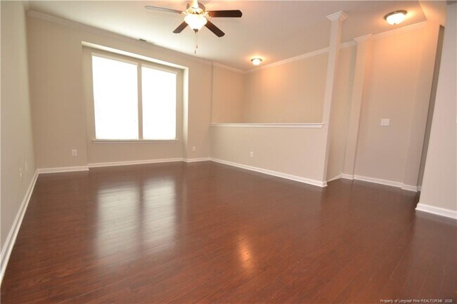 Building Photo - 327 Dove Cottage Ln