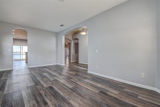 Building Photo - 1820 Mira Lago Cir