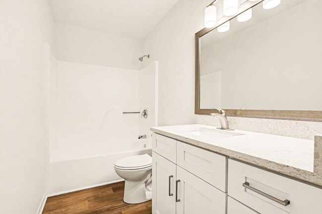 Building Photo - 408a Jackson St