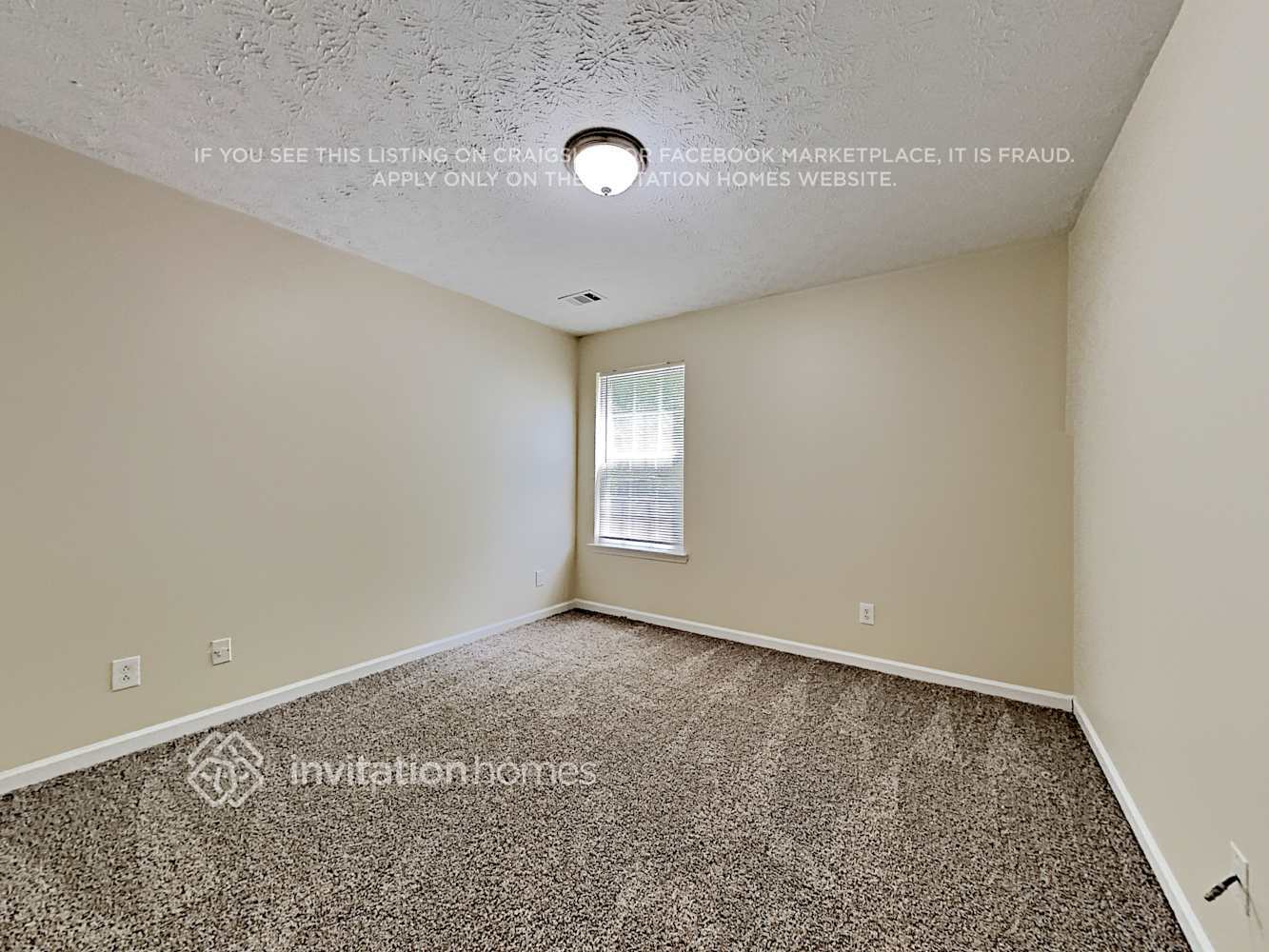 Building Photo - 320 Red Maple Way