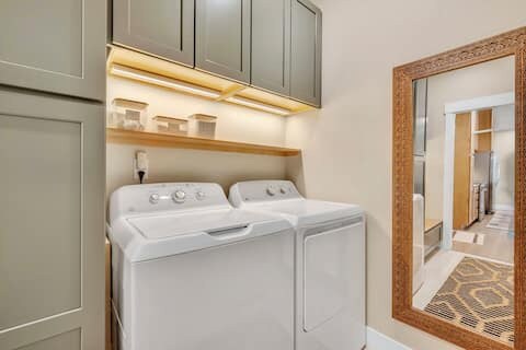 Building Photo - 285 High Point Dr