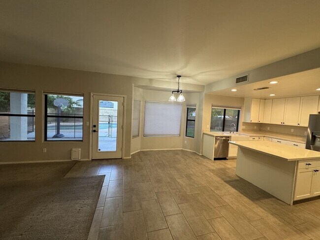 Building Photo - Marshall Ranch - Solar - Pool W/service included
