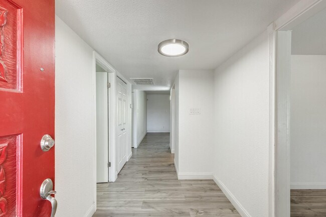 Building Photo - 5352 W Port Au Prince Ln