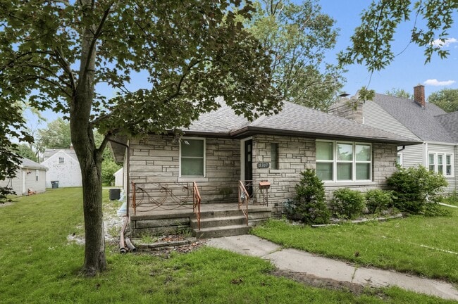 Building Photo - 18307 Wildwood Ave