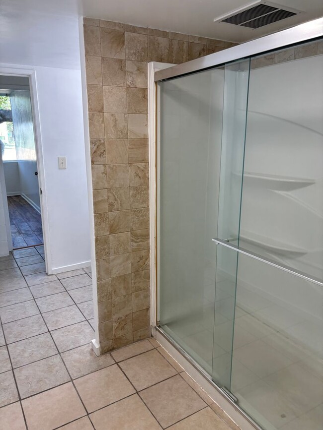 Building Photo - Harbor Lights D111 – Prime Kahului Rental ...