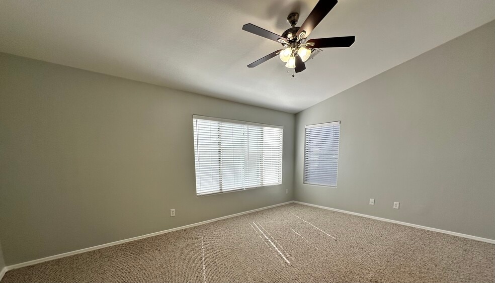 Building Photo - 6757 W Firebird Dr