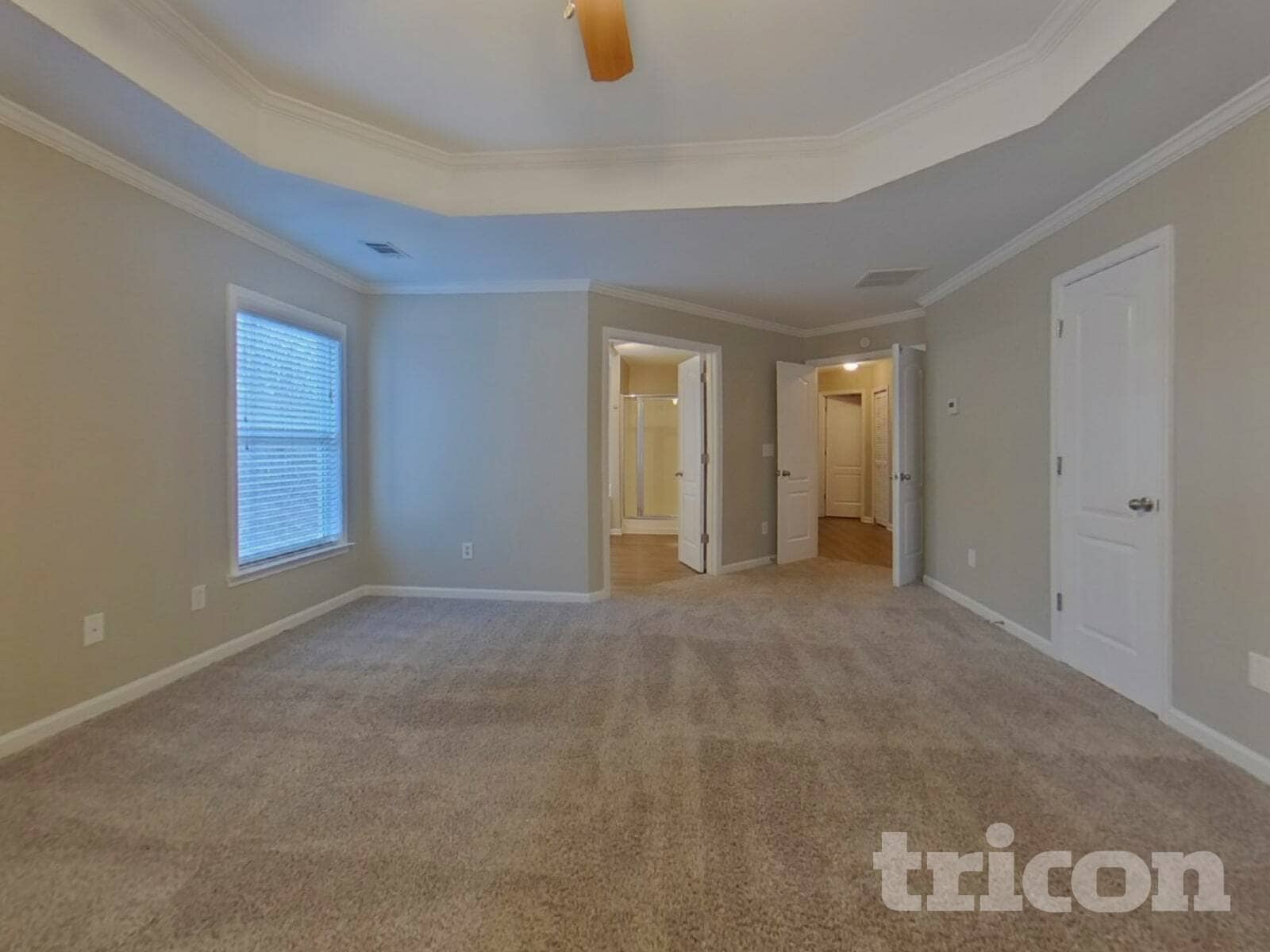 Building Photo - 3605 Long Lake Dr