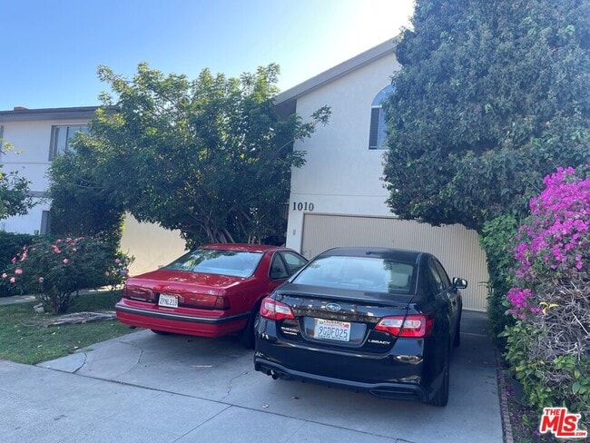 Building Photo - 1010 21st St