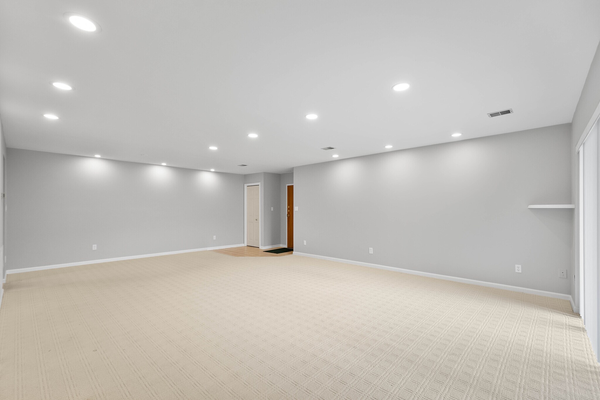Building Photo - 100 Denniston St