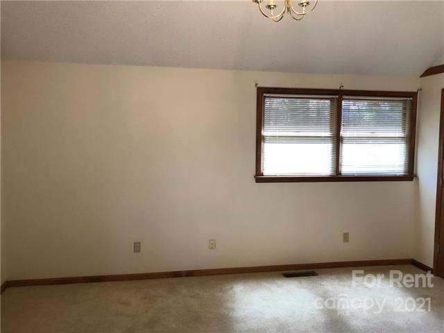 Building Photo - 117 Hillcrest Dr