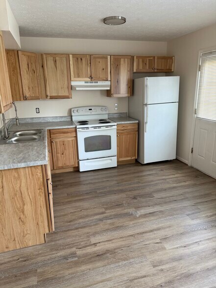 Building Photo - 372 Woodstock Ln