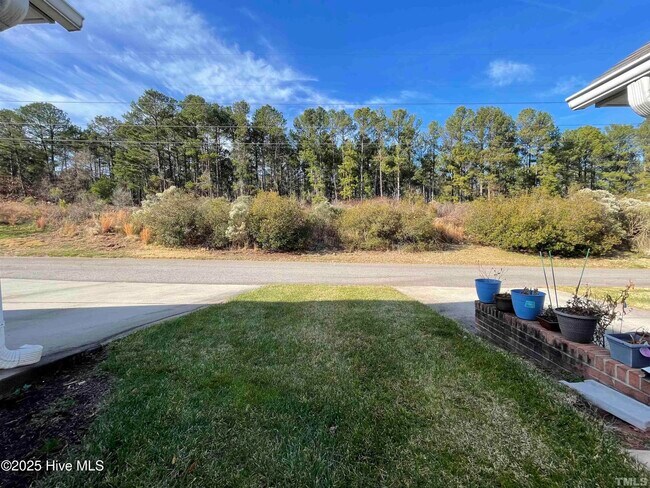 Building Photo - 11301 Clubhaven Pl