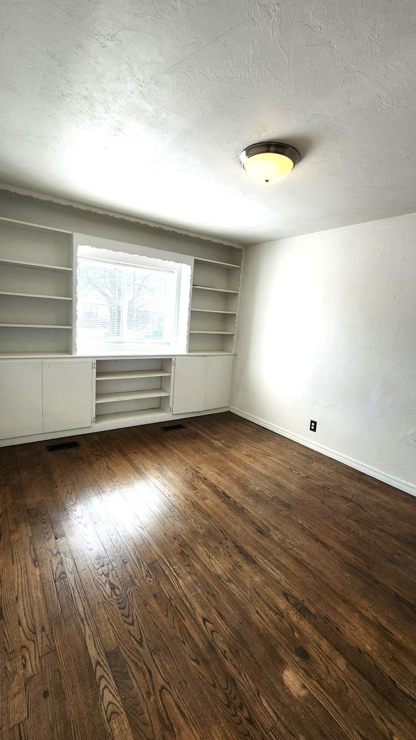 Building Photo - 3 BED 1 Bath Home Andys Sub Addition Bethany, OK