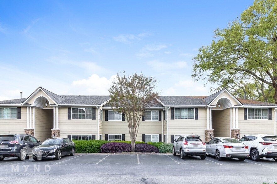 Building Photo - 1468 Briarwood Rd NE