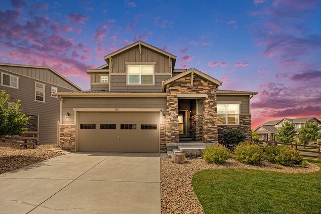 Building Photo - Elegant and spacious home with mountain vi...