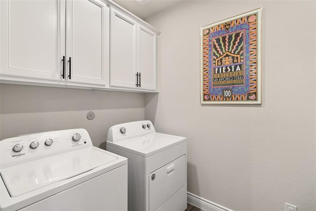 Building Photo - 25610 Pinyon Hl Trl