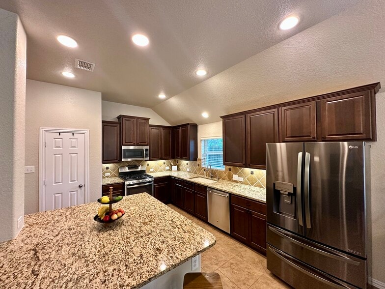 Building Photo - 2739 Tuscan Cyn