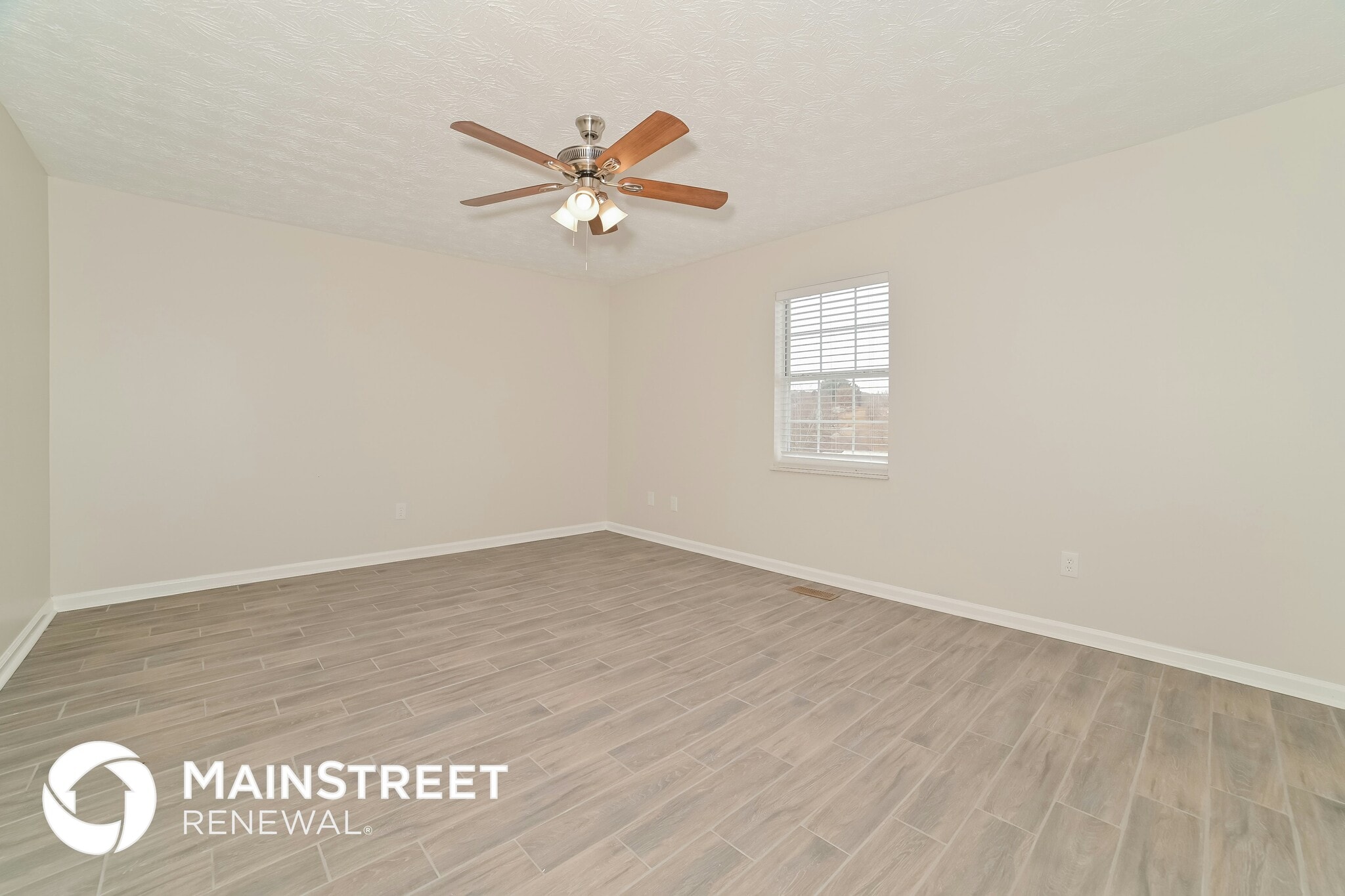 Building Photo - 1120 Cattlemans Dr