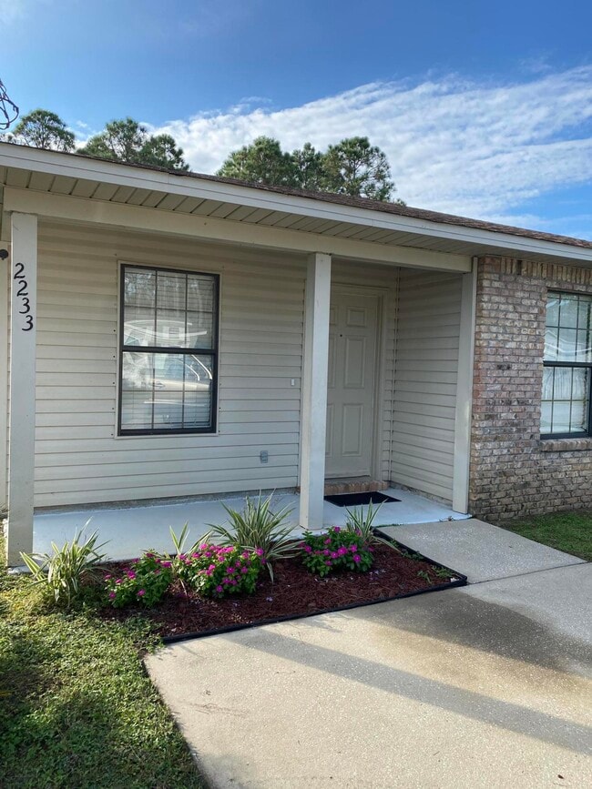 Building Photo - 2233 Jeannie St