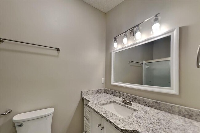 Building Photo - 213 Brolley Woods Dr
