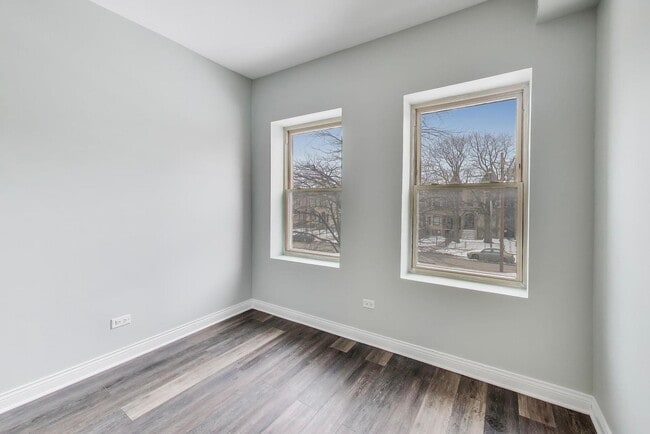 Building Photo - 5938 S Indiana Ave