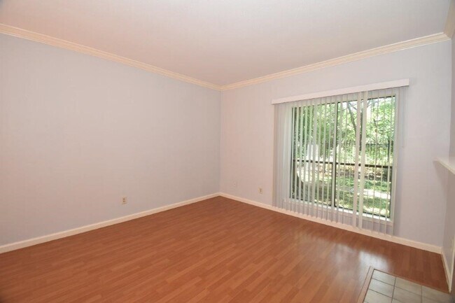Building Photo - 6602 Harbor Town Dr