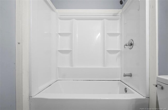 Building Photo - 313 S Racepath St