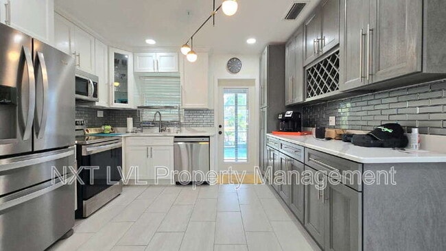 Building Photo - 509 W Olympia Ave