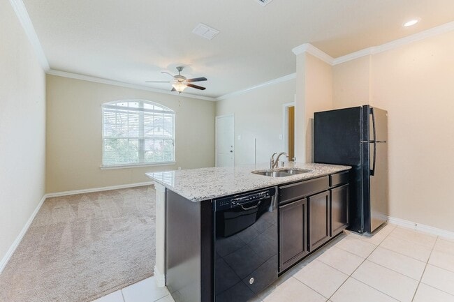 Building Photo - 4713 Lake Cove Way