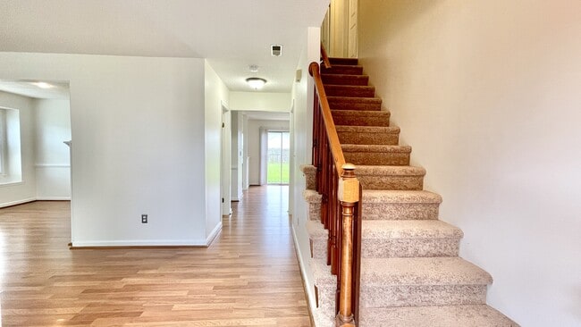 Building Photo - 1311 Copper Stone Cir