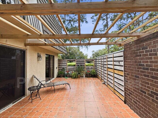 Building Photo - 1608 16th Terrace