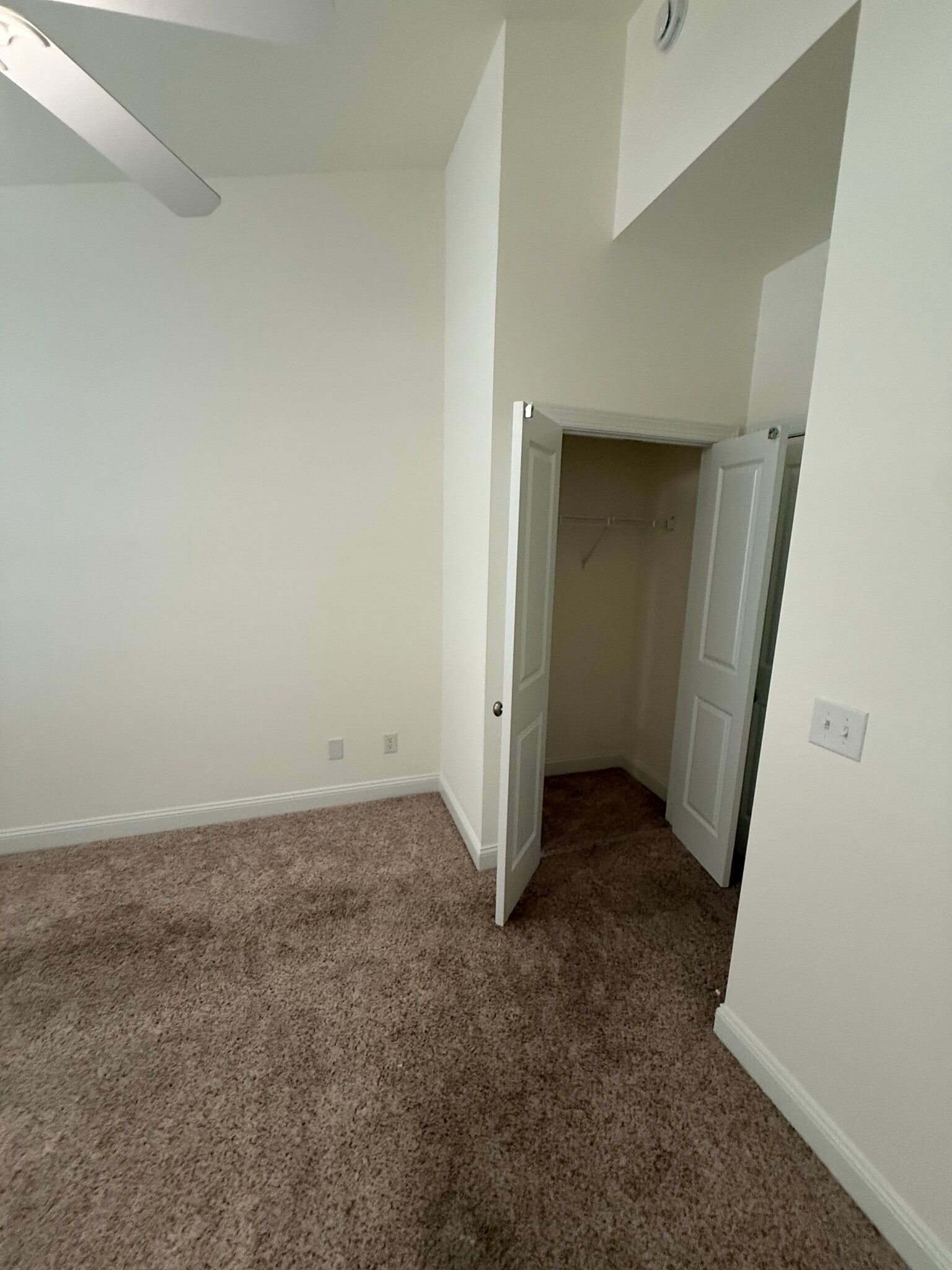 2nd Bedroom Closet - 6017 Lettered Olive Pl