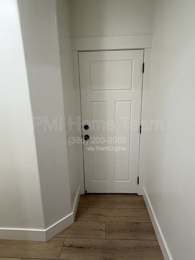 Building Photo - 651 W 1900 S