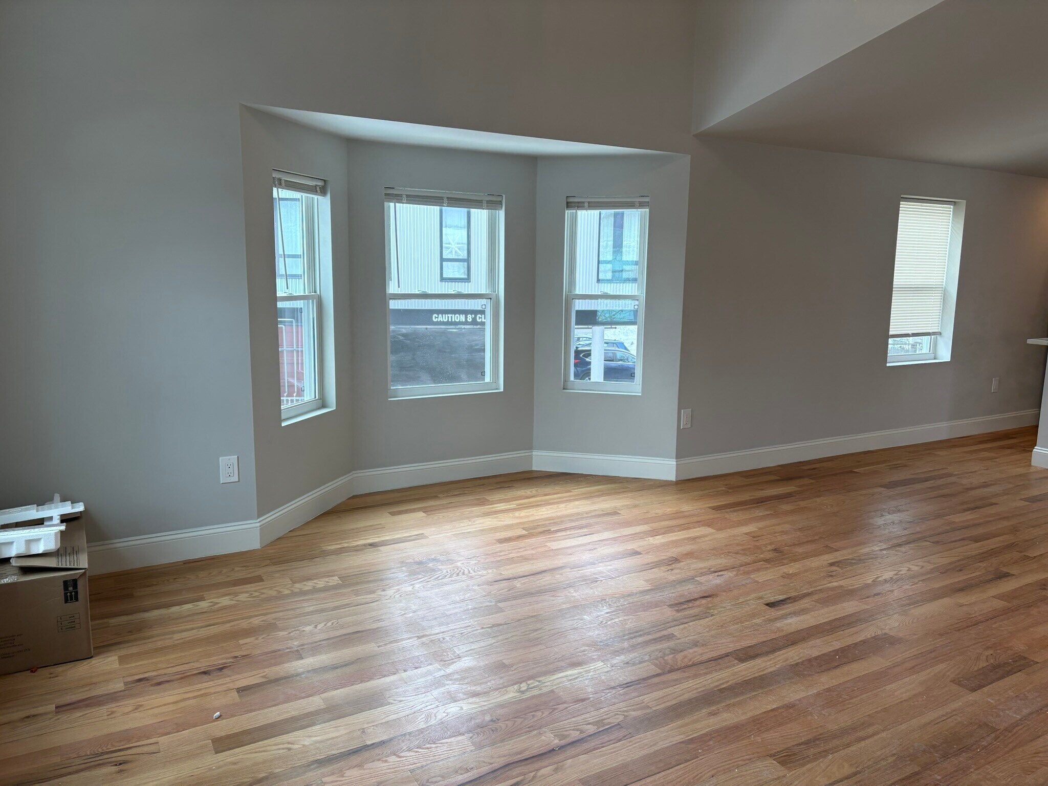 Building Photo - 254 Salem St