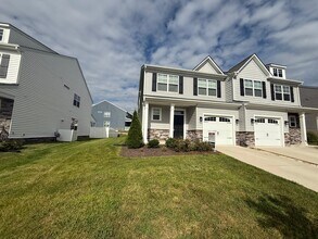 Building Photo - 2211 Nightfall Dr