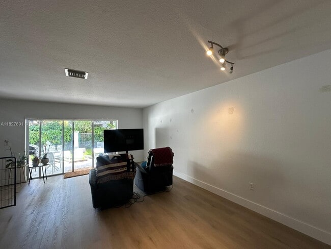 Building Photo - 11480 NW 48th Terrace