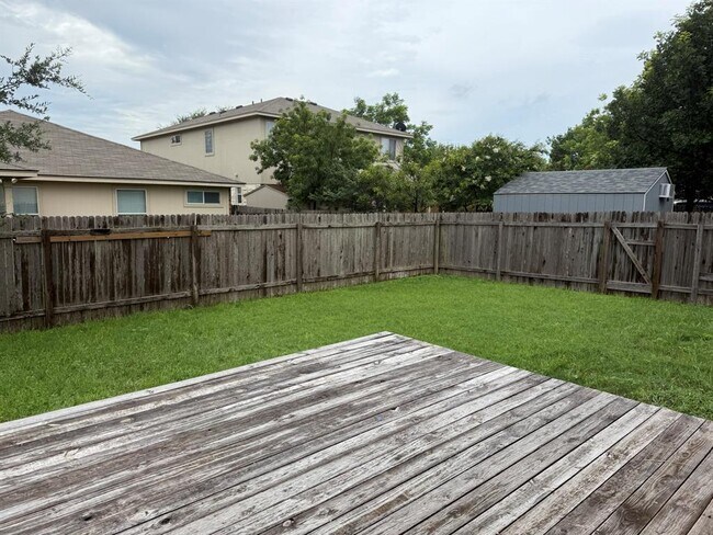 Building Photo - 1018 Gentry Dr