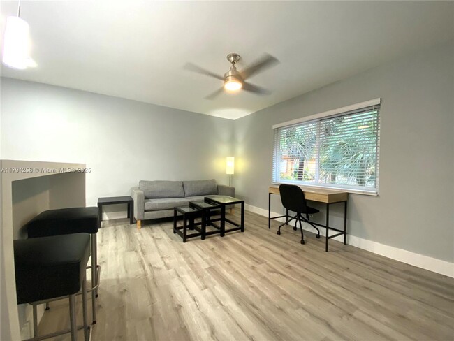 Building Photo - 7901 SW 64th Ave